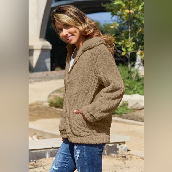 Posh Pocketed Collared Zip Up Jacket - Picture 3 of 4